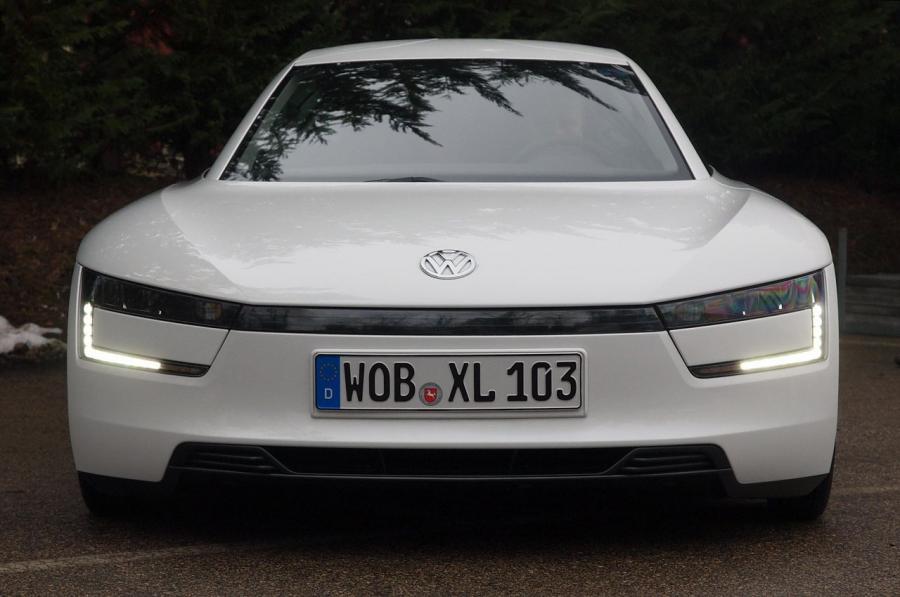  Volkswagen XL1 2014 года  (фото 6 из 37)